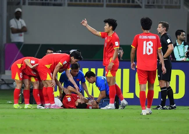 Liên hệ hỗ trợ 7789bet cổng game